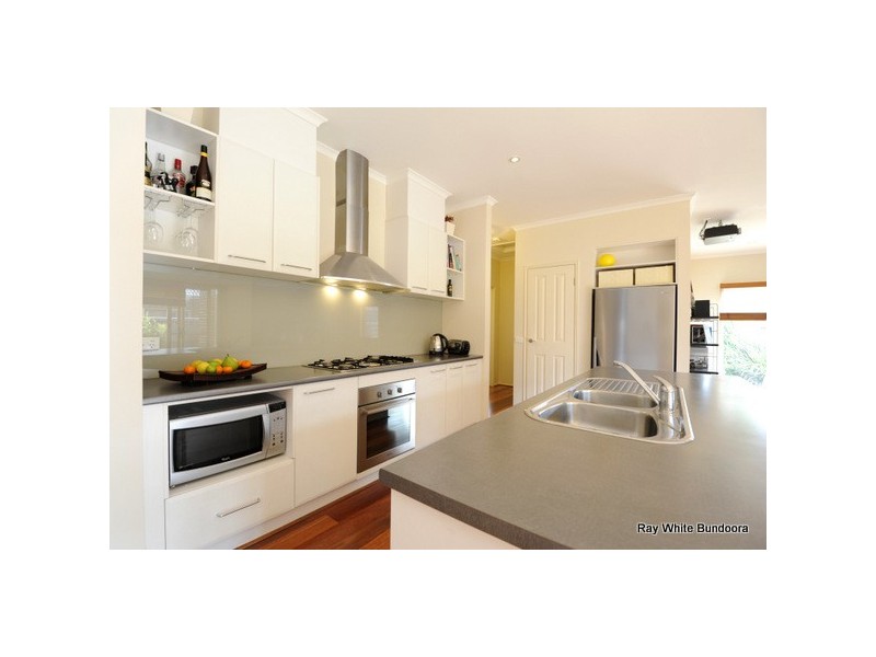 9 Saunders Crescent, Epping VIC 3076