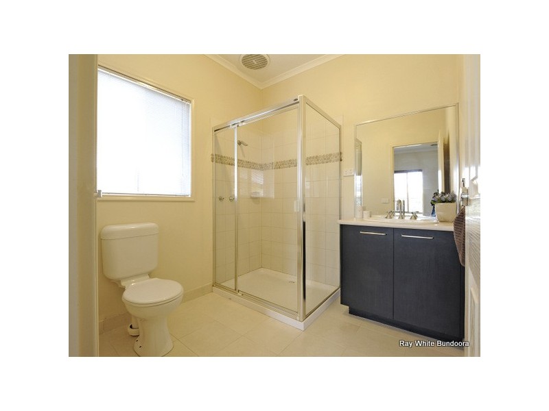 9 Saunders Crescent, Epping VIC 3076