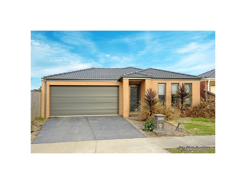 8 Dobson Avenue, South Morang VIC 3752