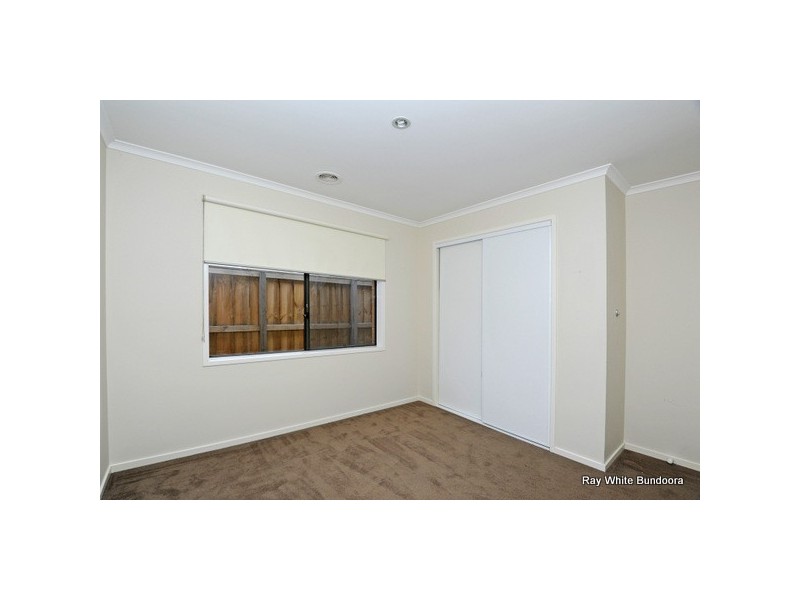8 Dobson Avenue, South Morang VIC 3752