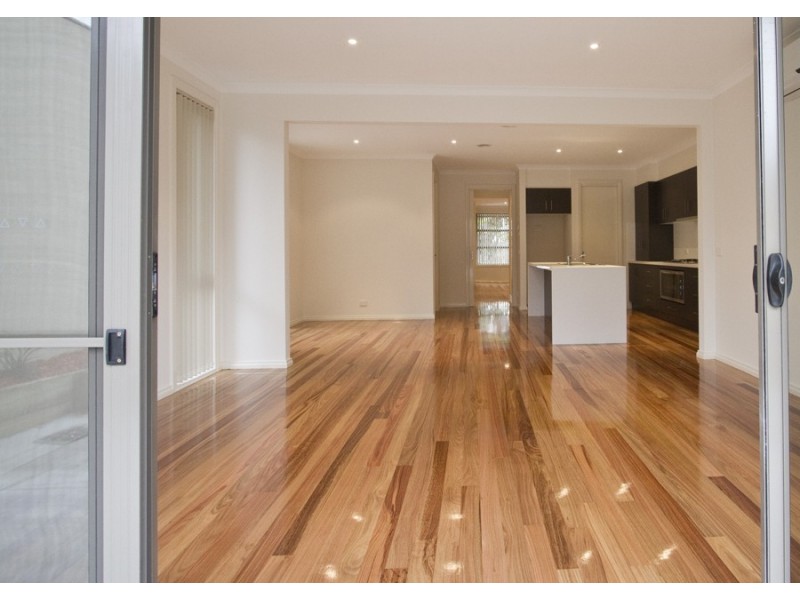 56 Noorong Avenue, Bundoora VIC 3083