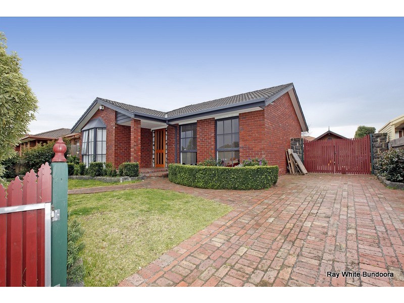 36 Centenary Drive, Mill Park VIC 3082