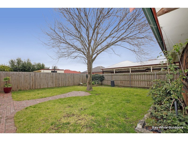 36 Centenary Drive, Mill Park VIC 3082