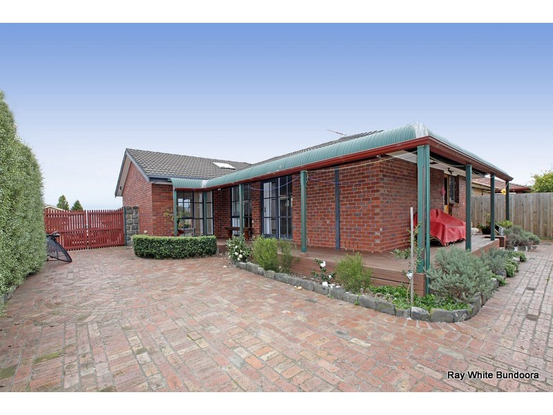 36 Centenary Drive, Mill Park VIC 3082