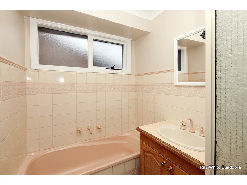 36 Centenary Drive, Mill Park VIC 3082