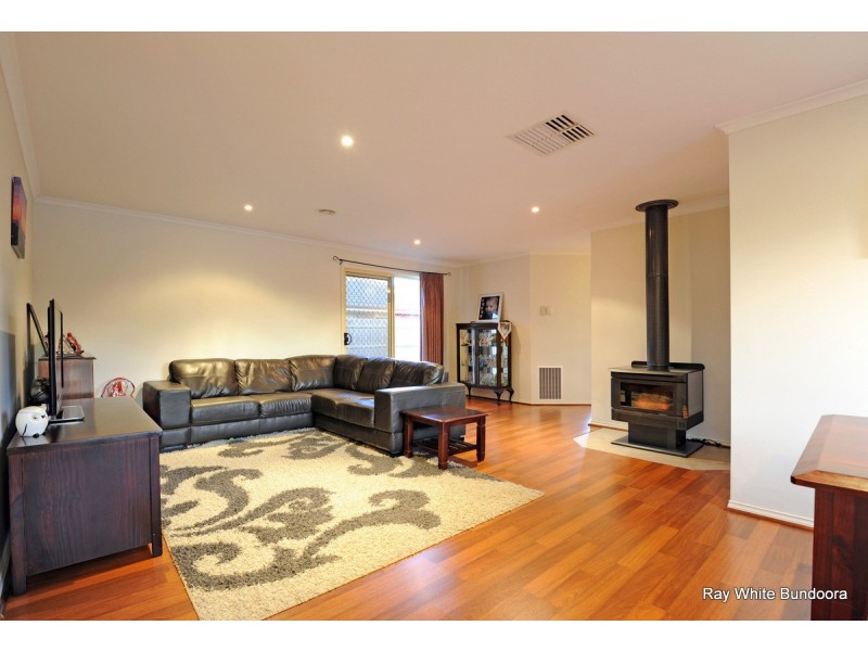 6 Lamplighter Court, Whittlesea VIC 3757