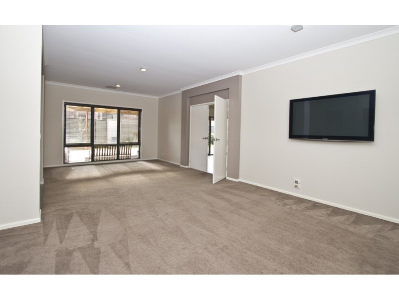 6 Atlas Street, Roxburgh Park VIC 3064