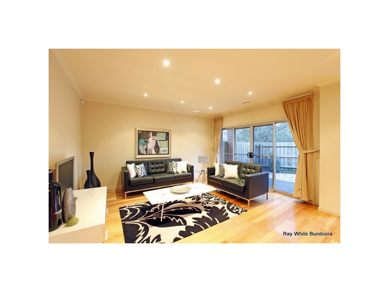 6 Curtain Street, Kingsbury VIC 3083