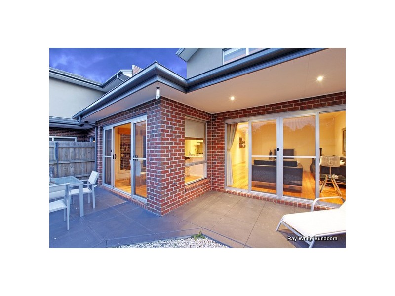 6 Curtain Street, Kingsbury VIC 3083