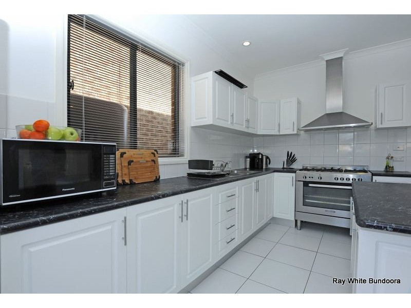 17 Glenn Crescent, Bundoora VIC 3083