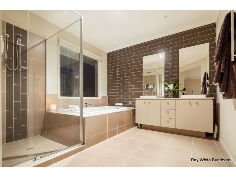 24 Vidler Avenue, Doreen VIC 3754