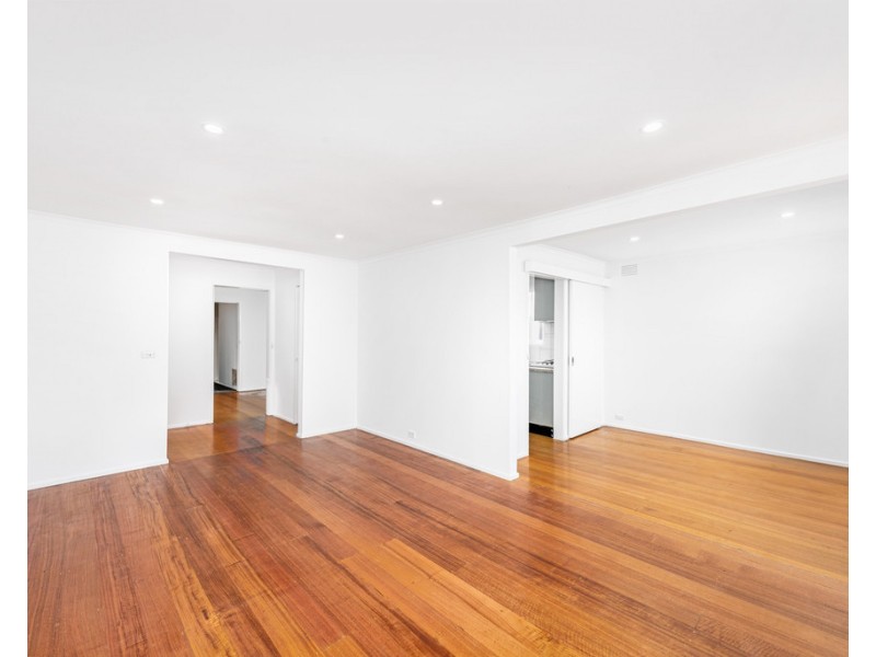 14 Blamey Avenue, Mill Park VIC 3082