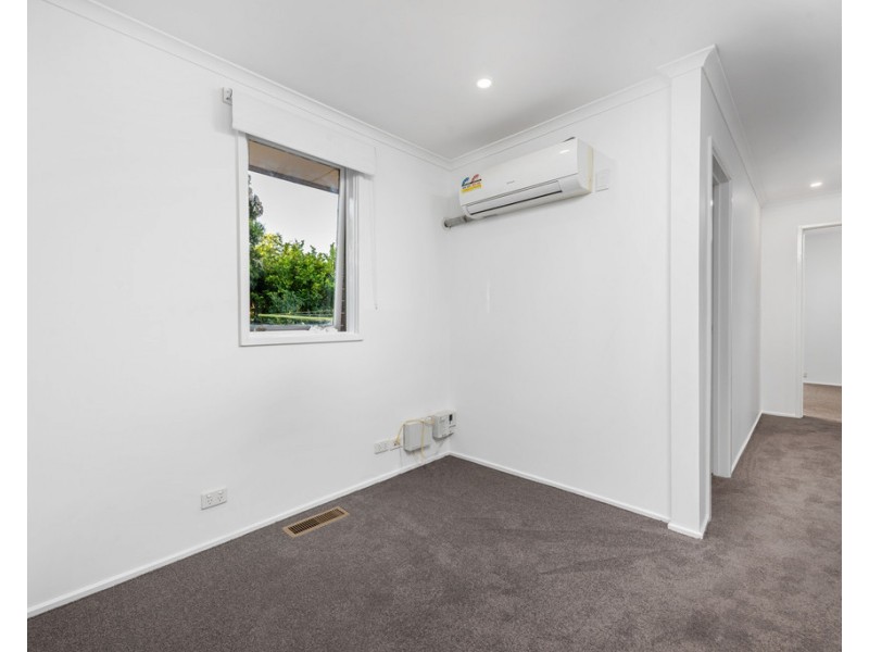 14 Blamey Avenue, Mill Park VIC 3082