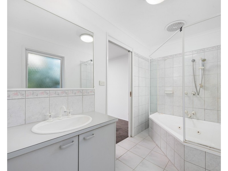 14 Blamey Avenue, Mill Park VIC 3082