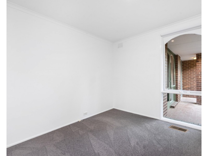 14 Blamey Avenue, Mill Park VIC 3082