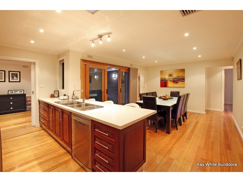 23 Streeton Circuit, Mill Park VIC 3082