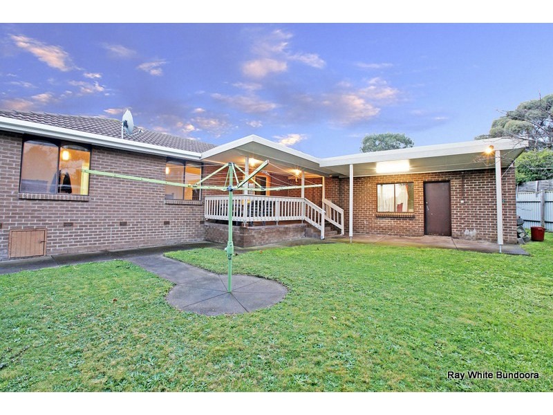 23 Streeton Circuit, Mill Park VIC 3082