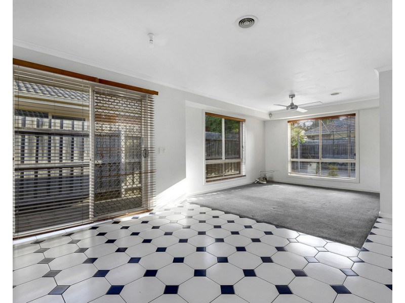 21 Parkhaven Avenue, Kingsbury VIC 3083