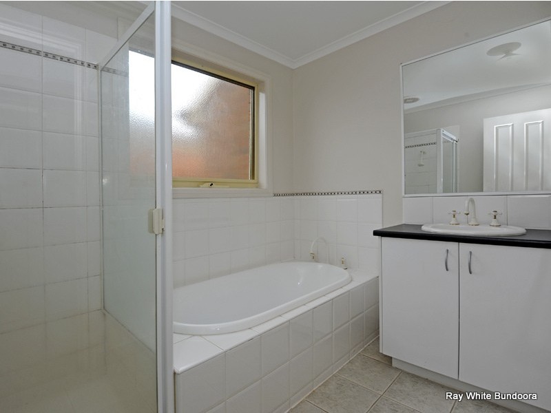 12 Star Grove Bundoora, Bundoora VIC 3083