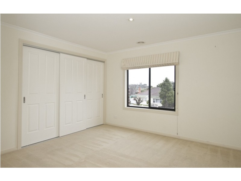 1/4-6 O’Connell Street, Kingsbury VIC 3083