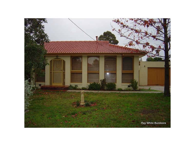 27 Chaucer Cres, Bundoora VIC 3083