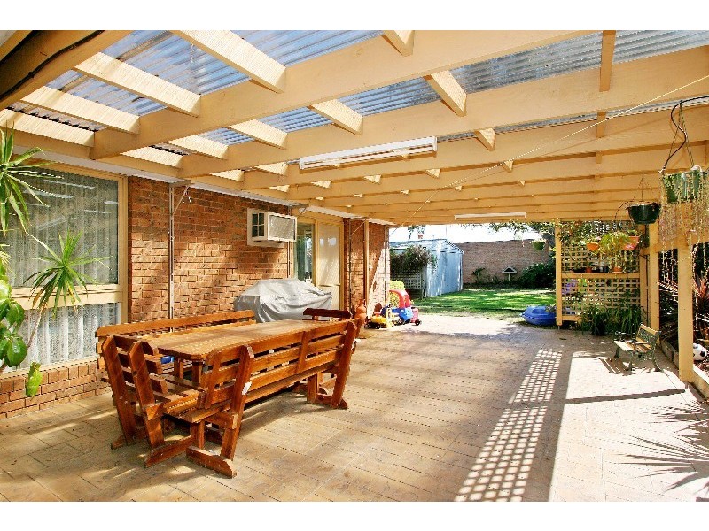 132 Mill Park Drive, Mill Park VIC 3082