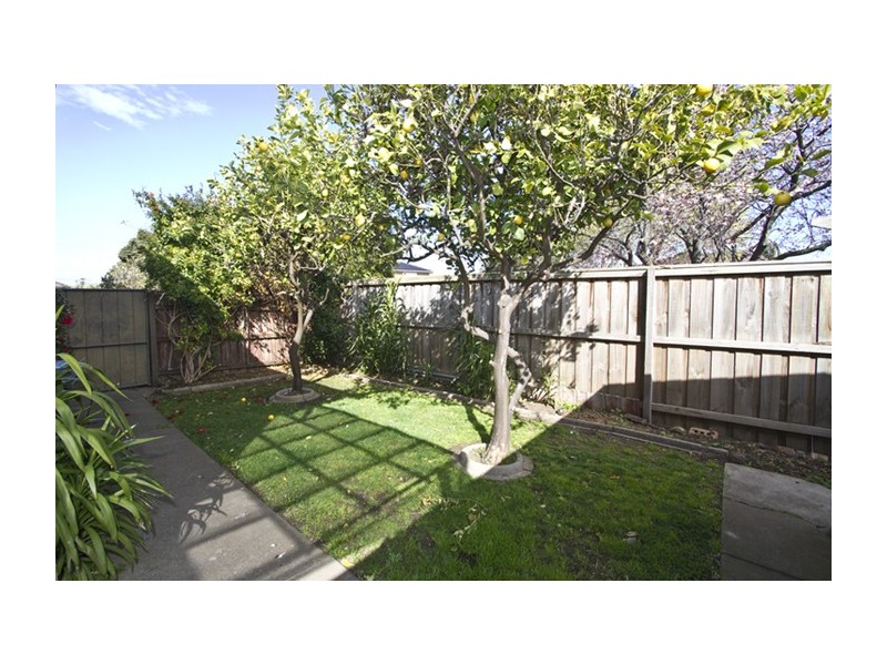 14 Rice Street, Reservoir VIC 3073