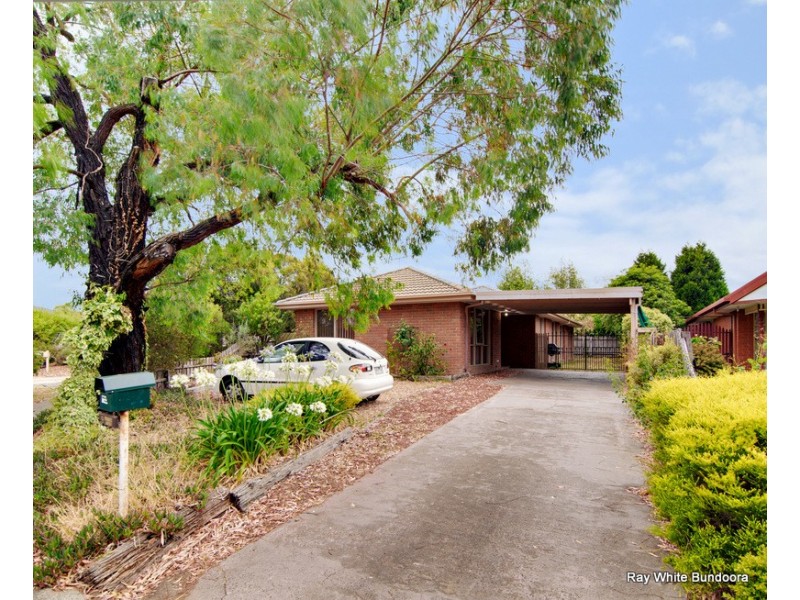 9 Layton Place, Mill Park VIC 3082