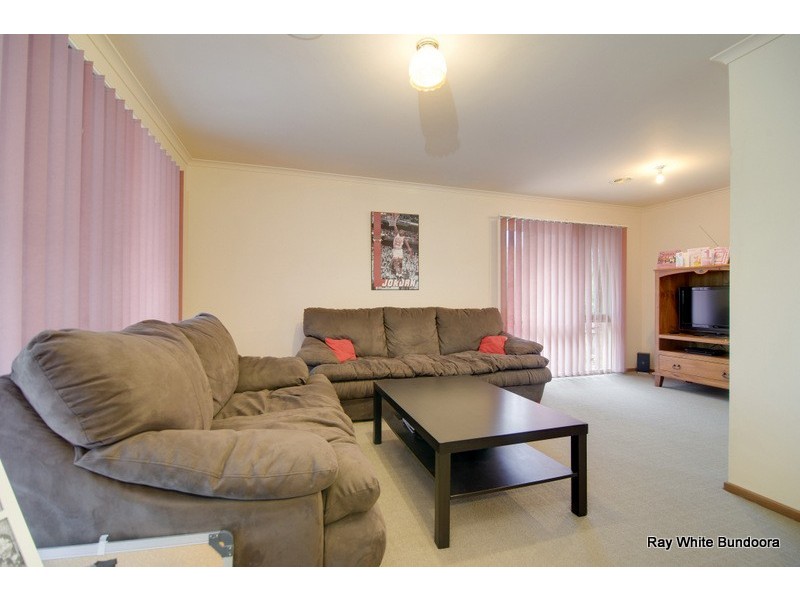 9 Layton Place, Mill Park VIC 3082
