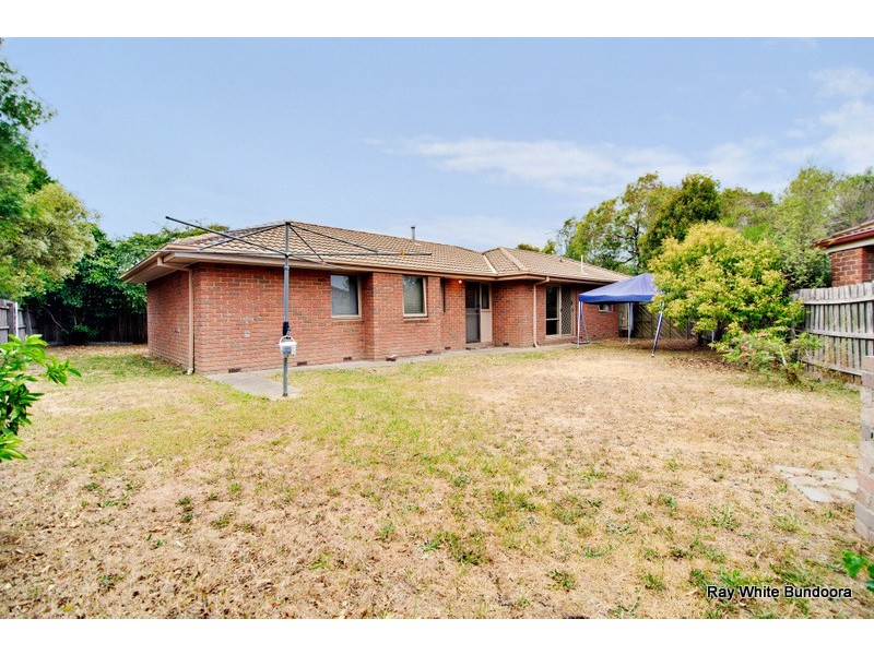 9 Layton Place, Mill Park VIC 3082