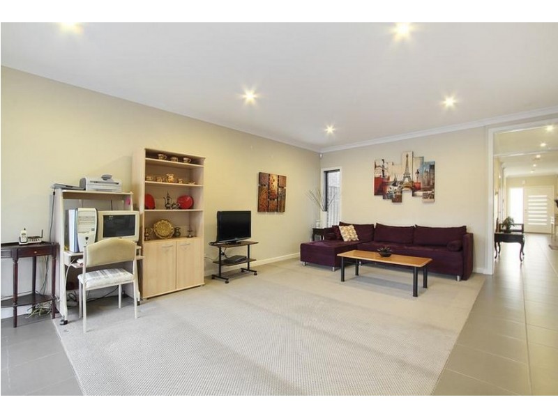 8 Clovemont Way, Bundoora VIC 3083