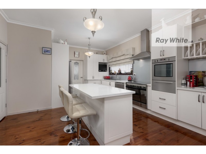 10 Shiraz Court, Bundoora VIC 3083