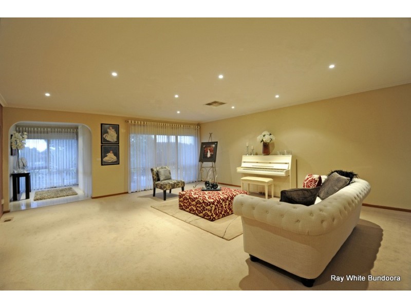 1 Watermill Court, Mill Park VIC 3082