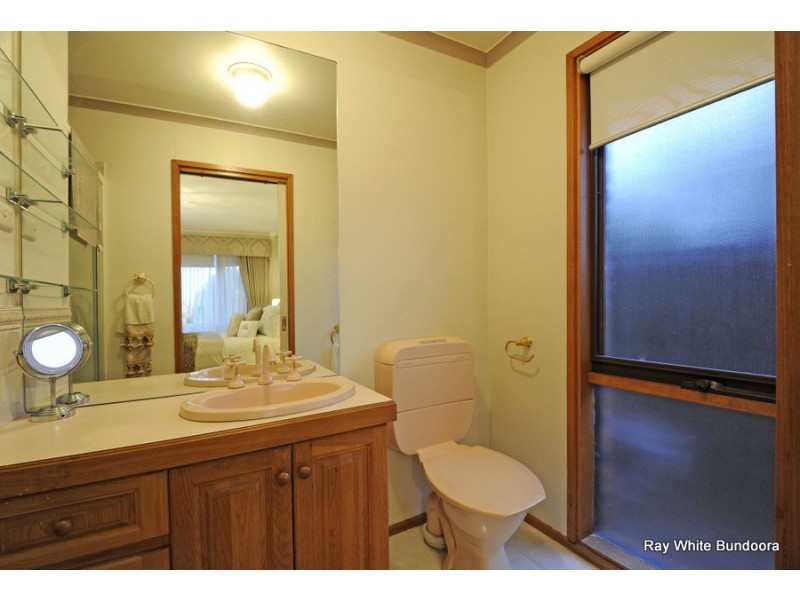 1 Watermill Court, Mill Park VIC 3082