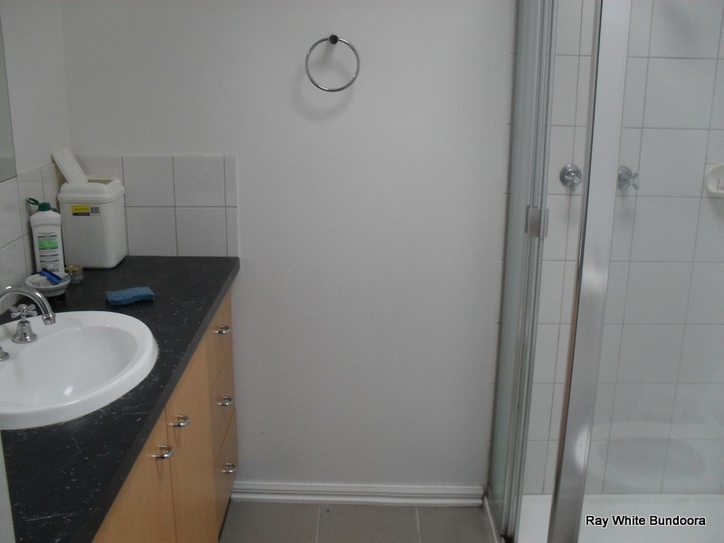 194 Roycroft Avenue, Mill Park VIC 3082