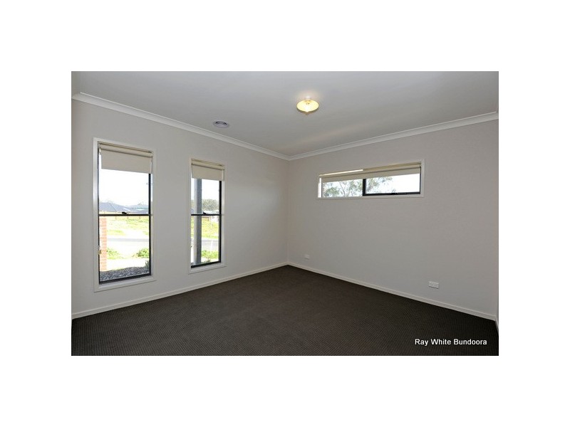 55 MacKnight Wynd, Doreen VIC 3754