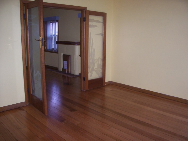 8 McIvor Street, Reservoir VIC 3073