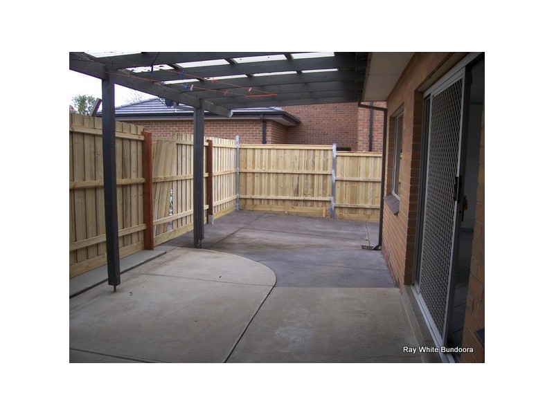 8 McIvor Street, Reservoir VIC 3073