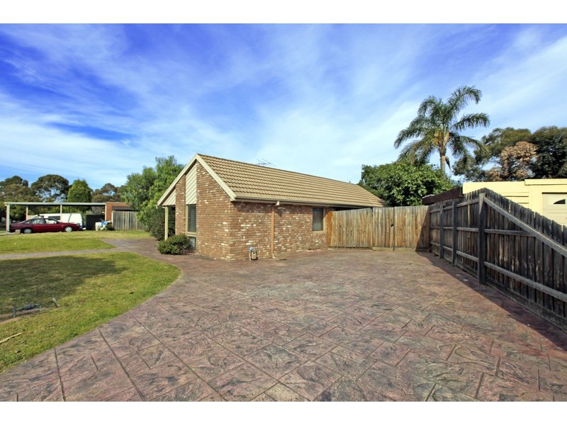 7 Flemington Drive, Mill Park VIC 3082