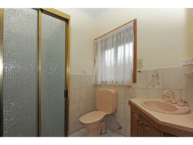 100 Centenary Drive, Mill Park VIC 3082