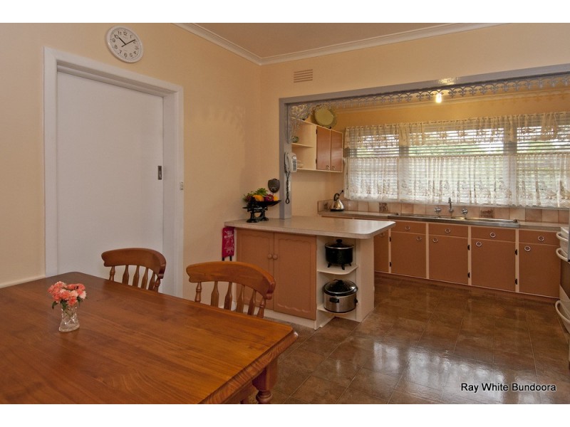 24 Cash Street, Kingsbury VIC 3083
