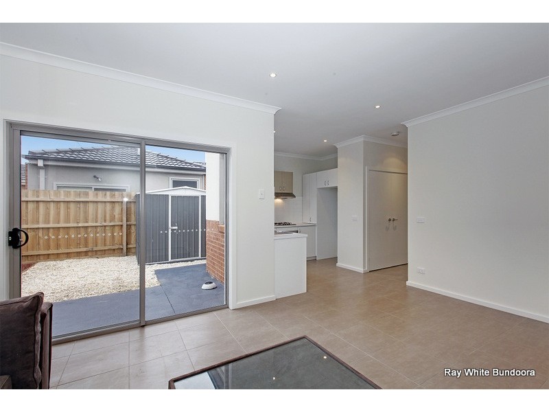 2/4 Newton Street, Thomastown VIC 3074