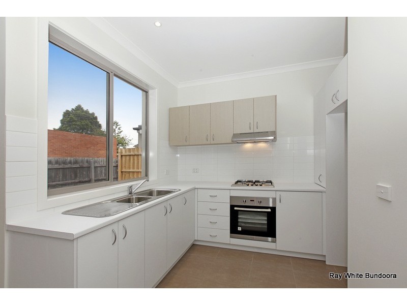 2/4 Newton Street, Thomastown VIC 3074