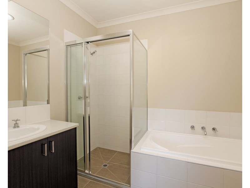 2/68 French Street, Lalor VIC 3075