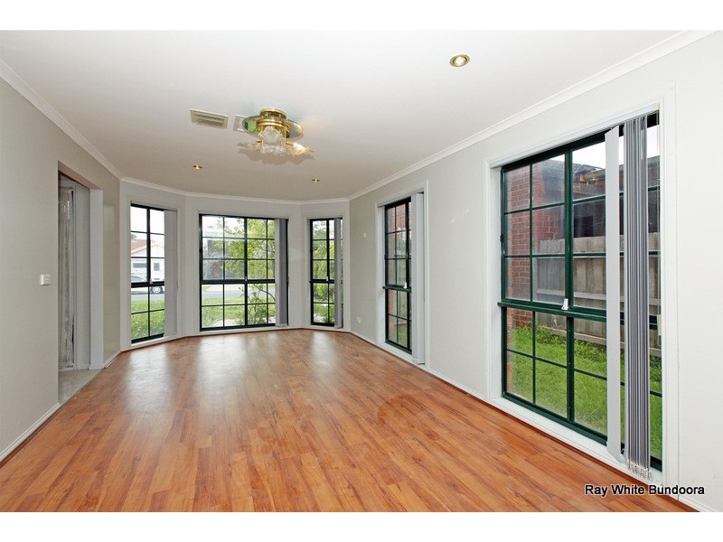 69 Hawkes Drive, Mill Park VIC 3082