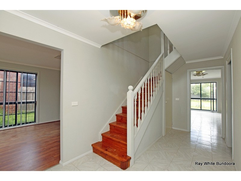 69 Hawkes Drive, Mill Park VIC 3082