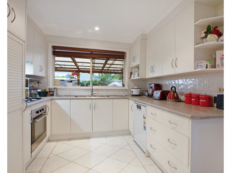 15 Lea Crescent, Bundoora VIC 3083