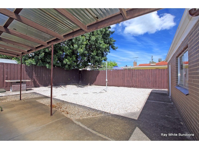 14 Sandhurst Crescent, Bundoora VIC 3083