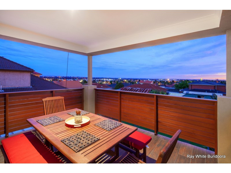 44 Pleasant View Drive, Preston VIC 3072