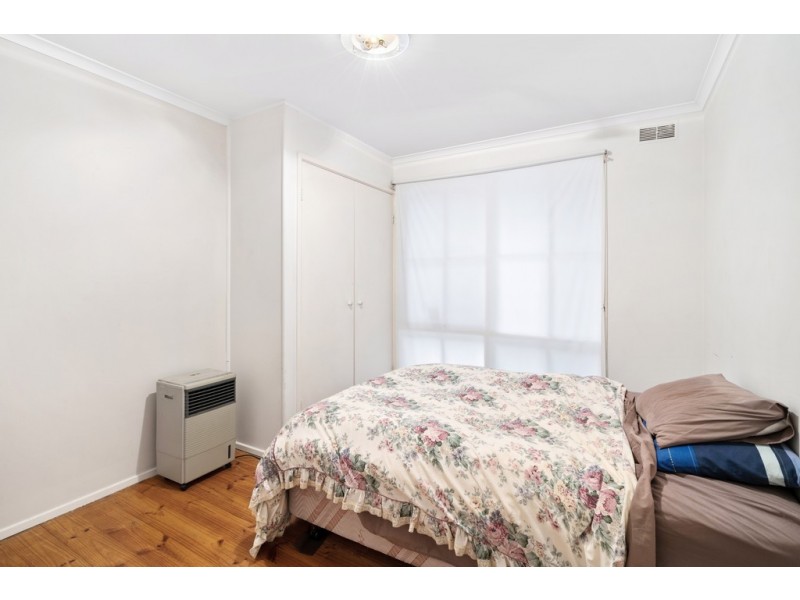 31 Buckmaster Drive, Mill Park VIC 3082